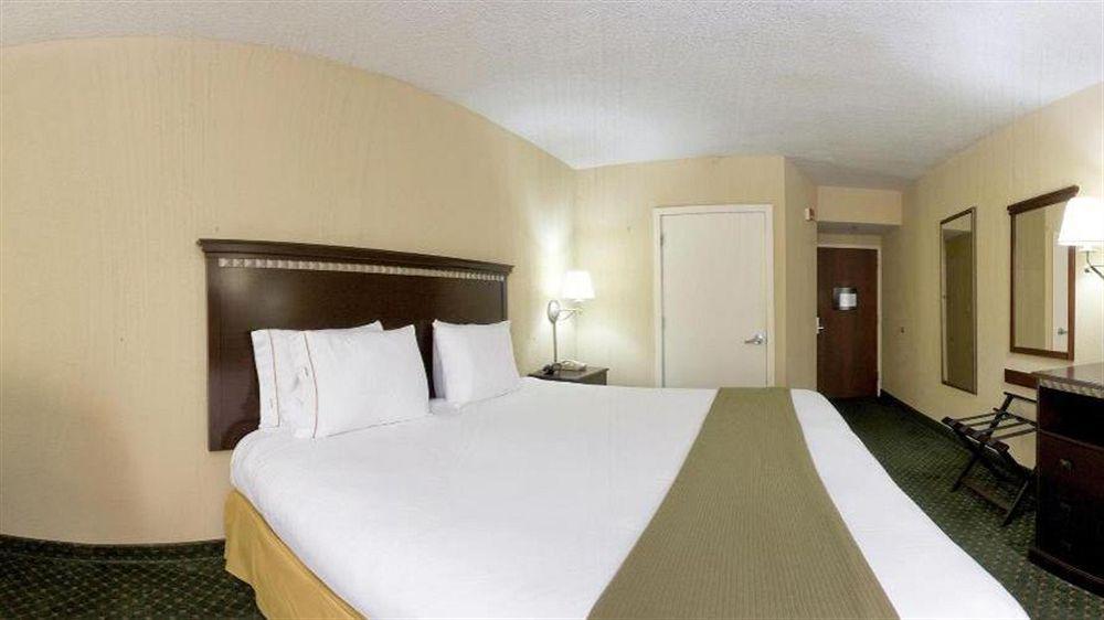 Holiday Inn Express Memphis Medical Center - Midtown By Ihg Exterior photo