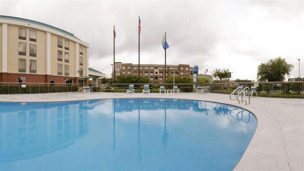 Holiday Inn Express Memphis Medical Center - Midtown By Ihg Exterior photo